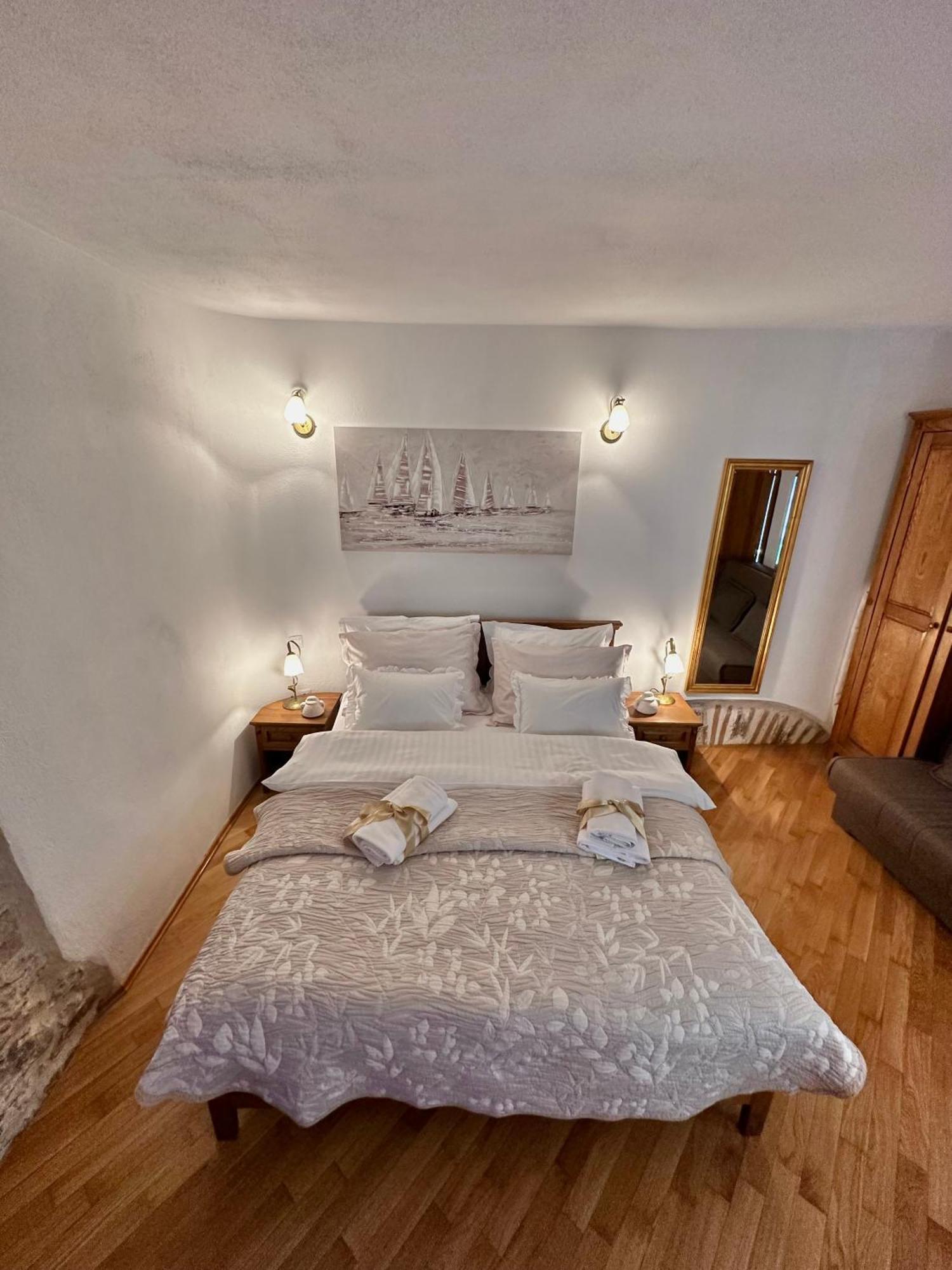 Diocletian Wine Studio Apartment II Сплит Екстериор снимка