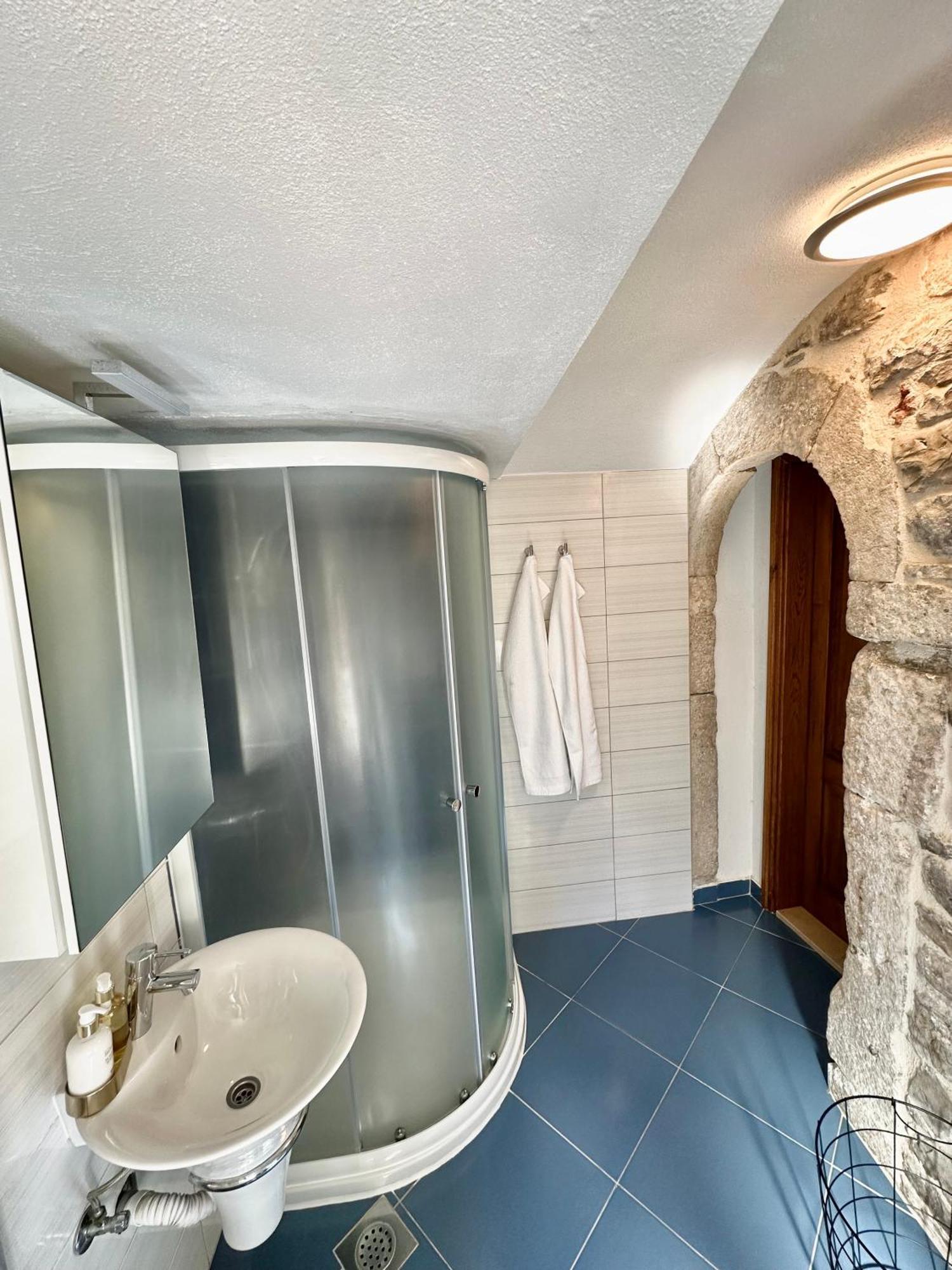 Diocletian Wine Studio Apartment II Сплит Екстериор снимка